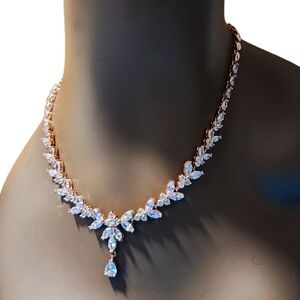 Costume Jewerly Set, Rose Gold plated, solid frame Necklace & drop Earring set.